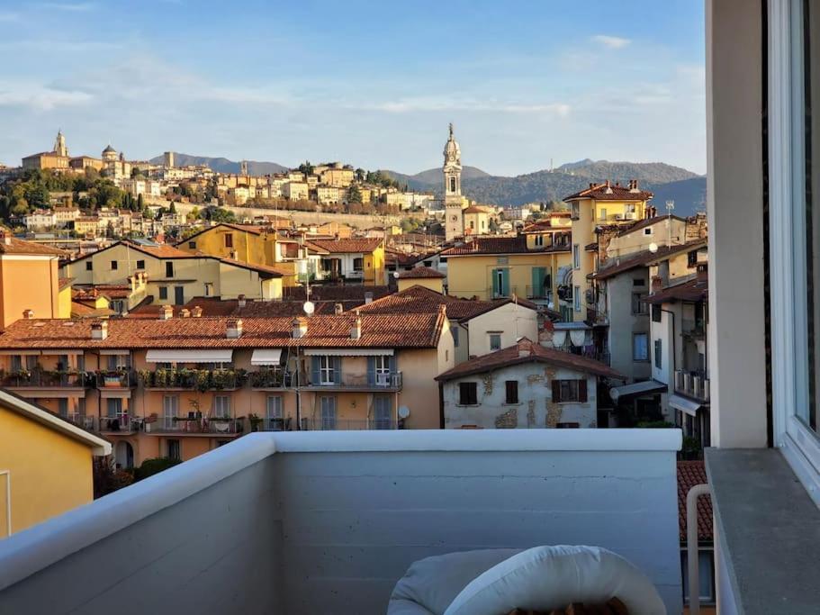 "La Me Ca" Intero Appartamento In Centro Con Vista Sui Colli Bergamo Buitenkant foto